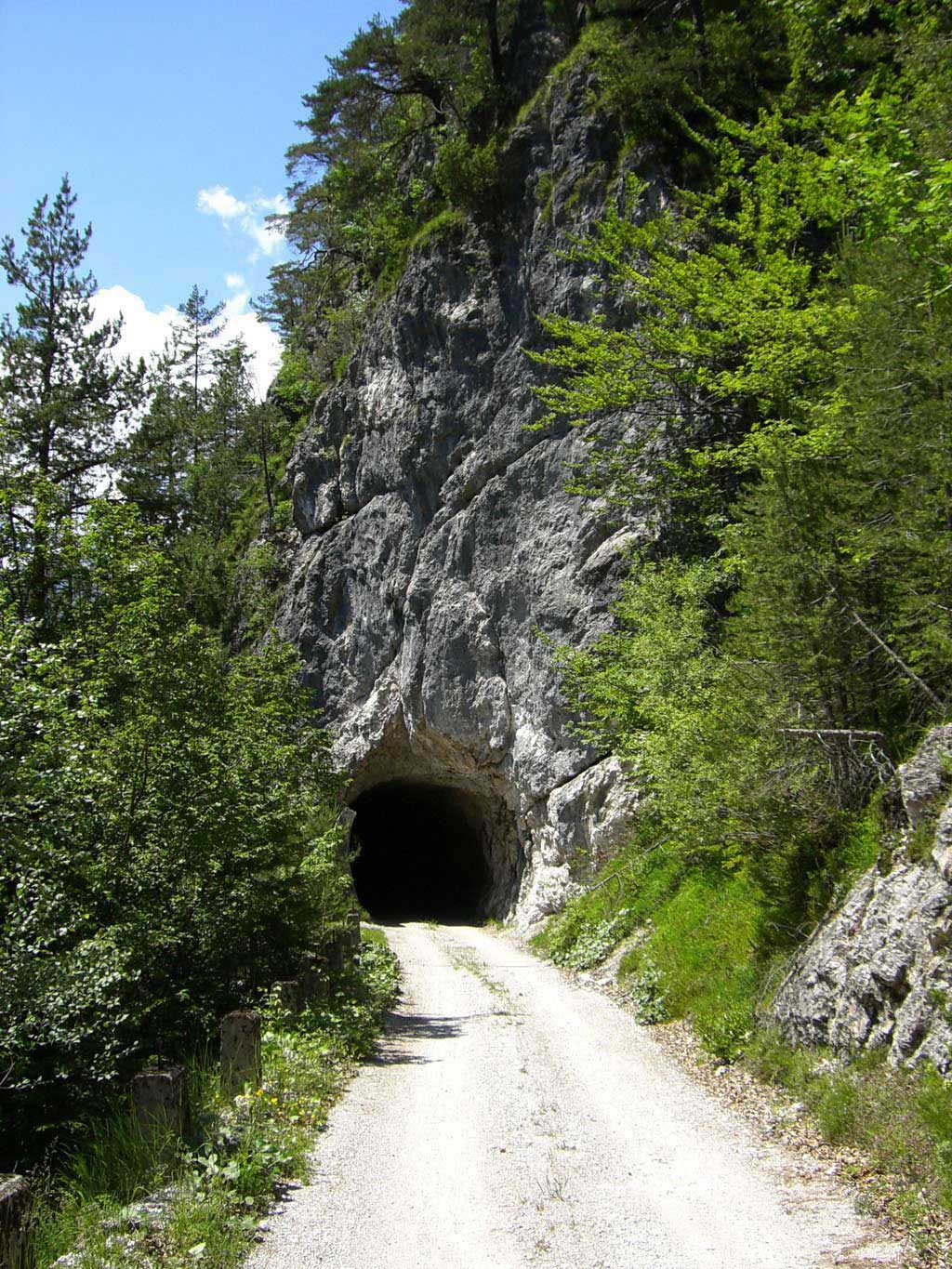 01_weg_slo