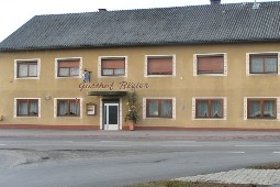 Gasthaus und Kaufhaus Mandler in Burgauberg